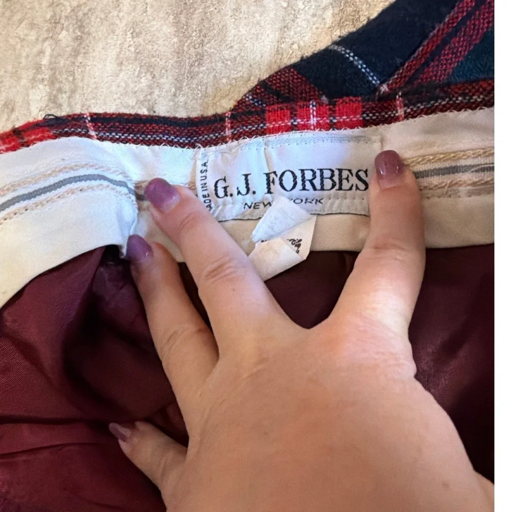G.J. Forbes Vintage Plaid High Waisted Shorts Red Navy Blue Pleated Made‎ in USA